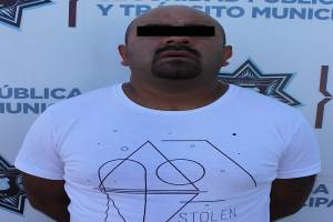 Policía capturó a narcomenudista con más de 20 envoltorios con droga en Loma Encantada