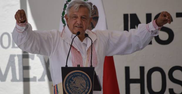 AMLO gasta 74% por adjudicación directa igual que Peña Nieto