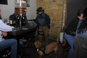 Dos detenidos por trata de personas, saldo de operativo en bares y antros de Puebla