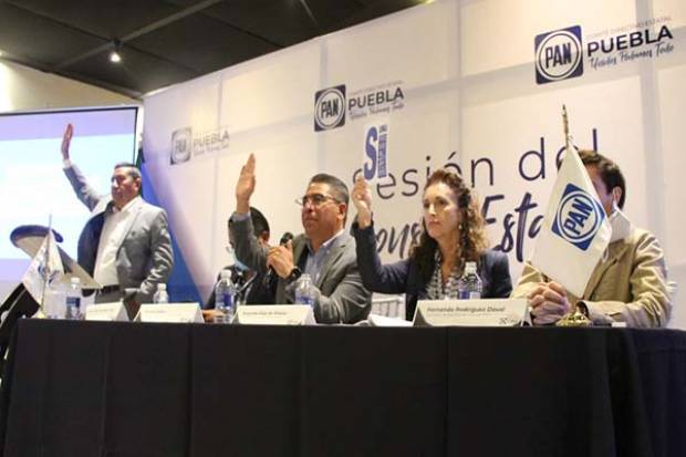 PAN Puebla reprueba estados financieros de la ex dirigente Genoveva Huerta