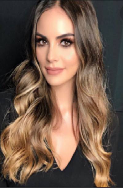 Ximena Navarrete debuta como mamá y da a luz a una niña