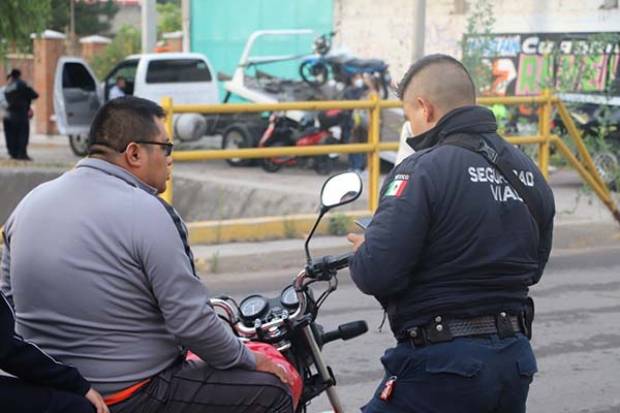 San Pedro Cholula activa operativo de revisión de motocicletas para disminuir incidencia delictiva