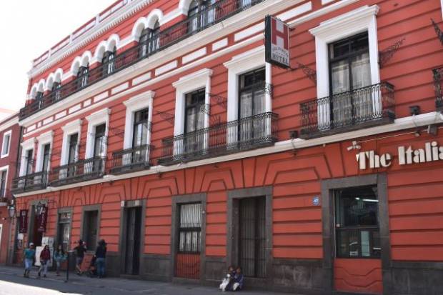 Cierran 2 hoteles del CH de Puebla por contingencia de COVID 19