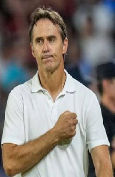 Julen Lopetegui es cesado como DT del Sevilla