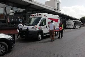 Madre e hijo fueron atropellados por unidad de RUTA en el centro de Puebla