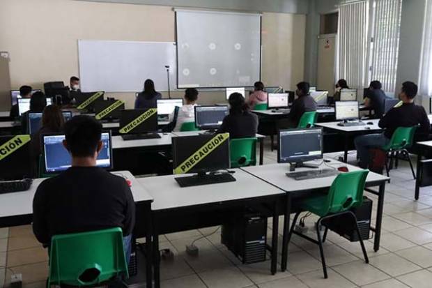 En Puebla regresan a clases más de 312 mil alumnos de instituciones de educación superior