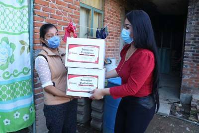 SEDIF entrega apoyos alimentarios a habitantes de San Pedro Cholula