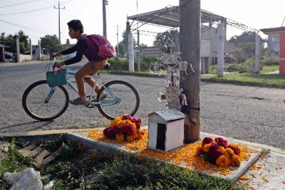 FOTOS: Poblanos recuerdan a sus familiares que murieron en accidentes