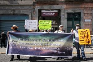 Fotógrafos exigen al Ayuntamiento de Puebla entrega de apoyos económicos por pandemia