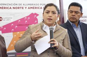 Claudia Rivera niega haber operado a favor de Enrique Cárdenas