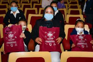 Lupita Daniel arranca entrega de paquetes escolares para 16 mil 758 alumnos de Cuautlancingo