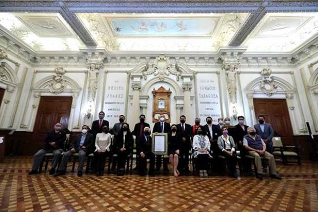 Ayuntamiento de Puebla reconoce a la Unión de Artes Plásticas 80 años de su fundación