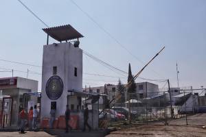 Continúan restringidas las visitas a reos en los penales de Puebla