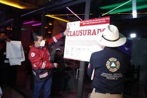 Bares de Puebla y San Andrés Cholula con clausura temporal por infringir medidas COVID