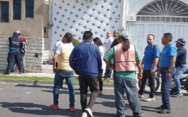 Transeúnte es apuñalado por evitar asalto a una mujer en Puebla