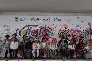 Claudia Rivera inauguró en San Miguel Canoa la Feria del Libro en Náhuatl