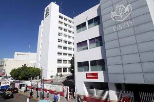 Puebla suma 12 hospitales COVID-19 sin camas disponibles