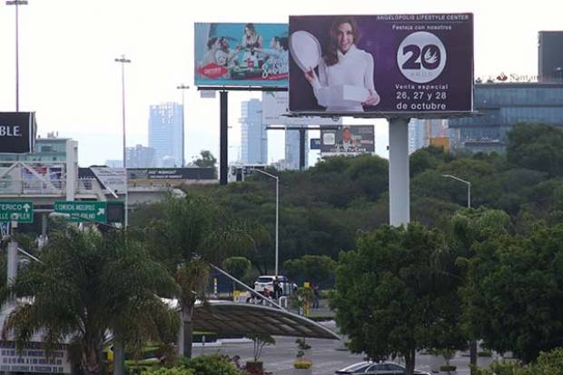 La SMAOT entrega padrón de anuncios espectaculares a municipios de la zona metropolitana de Puebla