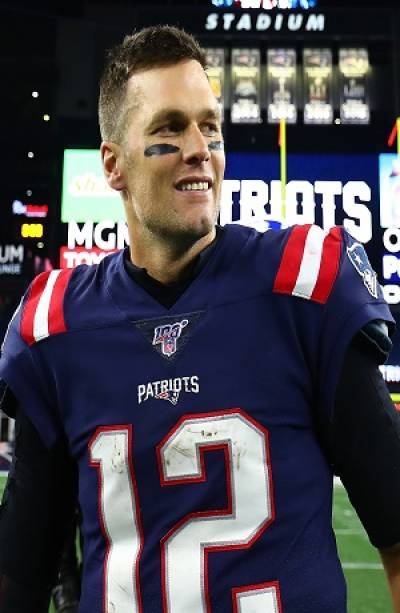 NFL: Tom Brady firmó contrato con Tampa Bay
