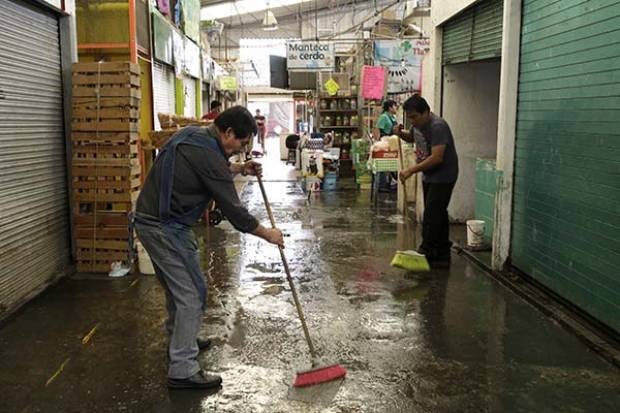 Sanitizado, el 80% de los mercados de la capital de Puebla