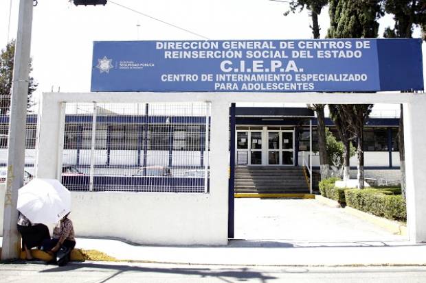 Penal COVID-19 en Puebla atiende a 85 reos; se suman tres de Ciudad Serdán