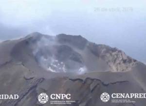 VIDEO. Popocatépetl se mantiene sin domo en el cráter