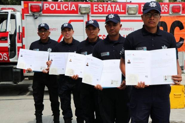 Puebla, primer estado con bomberos certificados en combate de incendios estructurales