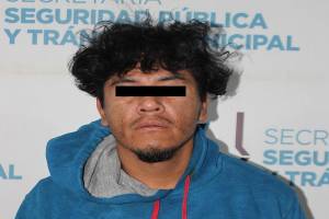 Policía de Puebla detuvo a borracho y con 15 dosis de droga