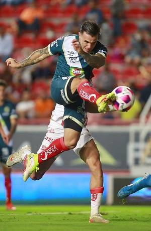 Club Puebla derrota 1-0 a Necaxa y alcanza zona de repechaje
