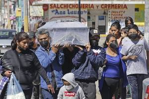 VIDEO/FOTOS: Sepultan a Andrea, víctima de explosión en Xochimehuacan