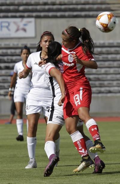 Lobos BUAP Femenil visita a Toluca en la J1