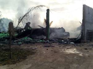 Confirman explosión de bodega huachicolera en Tepeaca