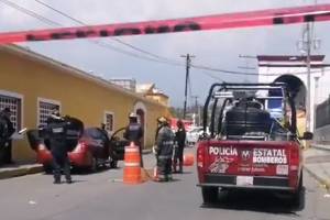 Hallan artefacto explosivo dentro de un vehículo en Chiautzingo