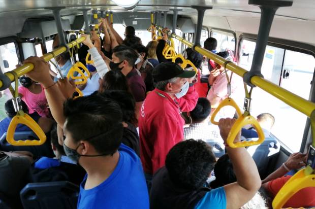 Barbosa llama a alcaldes a hacer operativos contra hacinamiento en transporte público