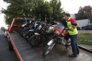 Puebla no es Colombia, señala Barbosa ante propuesta de identificar motos por colores