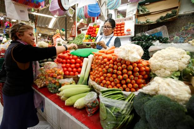 44% de trabajadores de Puebla no pueden pagar por sus necesidades básicas