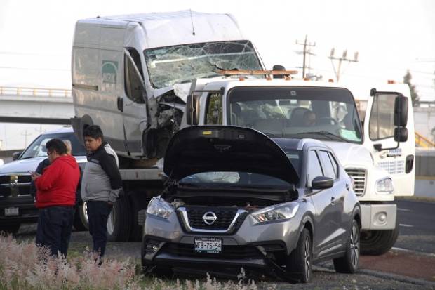 Mujer murió infartada cuando conducía sobre la autopista México-Puebla