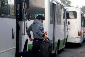 Gobierno no debe caer en los chantajes de los transportistas: Biestro