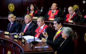 Maduro apoya mediación de México y Uruguay en crisis venezolana