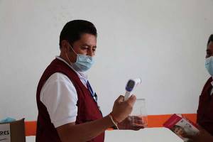 Escuelas de Puebla recibieron paquetes sanitarios para regreso a las aulas