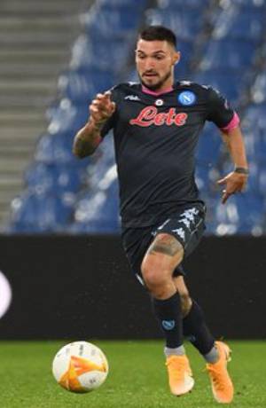 Nápoles y Chucky Lozano ganan 1-0 a la Real Sociedad en la Europa League