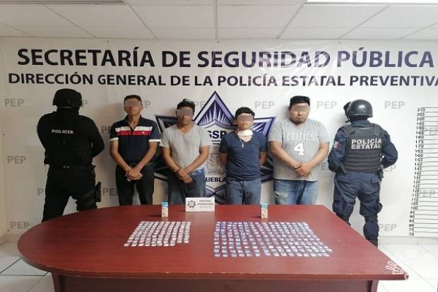 Usaban redes sociales para vender drogas y son capturados en Puebla