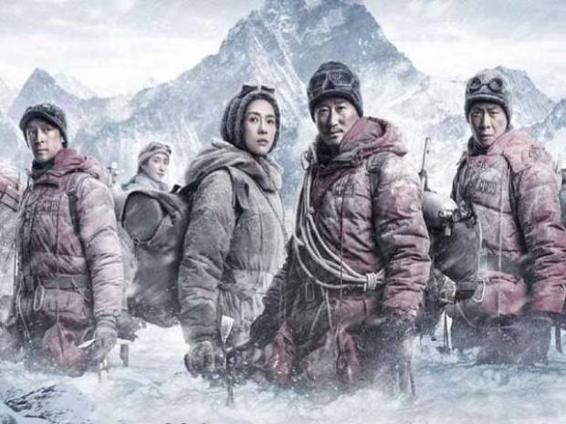 El regreso de Jackie Chan y Avalancha, Desastre en la Montaña