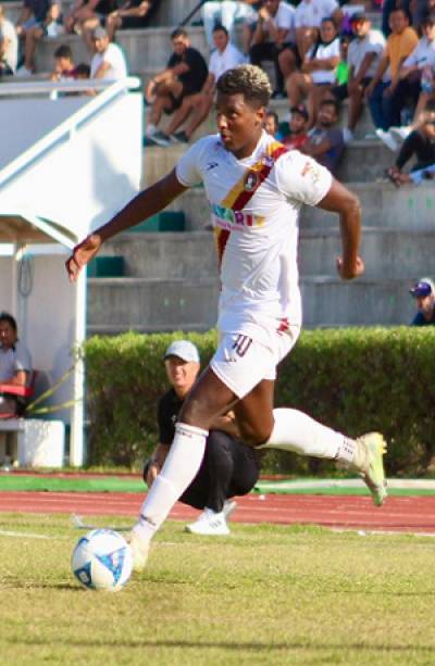 Joao Malek es presentado como nuevo futbolista de Tepatitlán