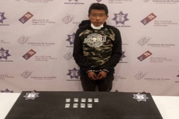 Policía Estatal aprehende a vendedor de droga en Tepanco de López