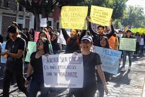 Por segundo día, marchan estudiantes de la BUAP y UPAEP contra inseguridad