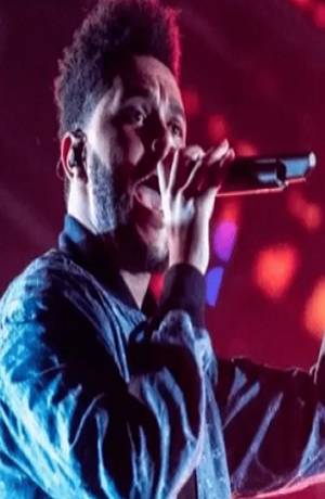 The Weeknd presenta Dawn FM, su nuevo material musical