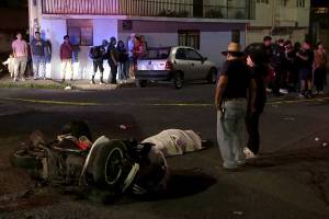 Motociclista pierde la vida al colisionar contra un vehículo en Puebla