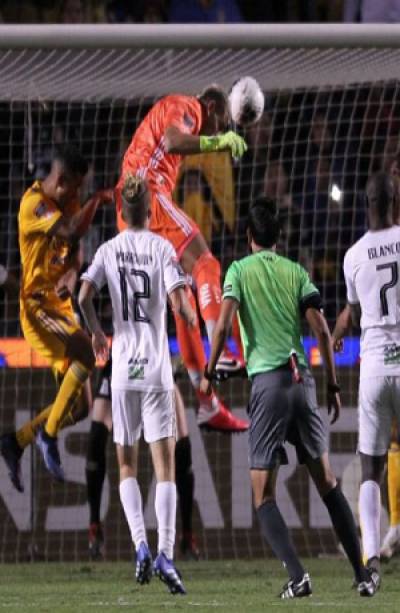 Nahuelada pone a Tigres en la siguiente fase de la Concachampions