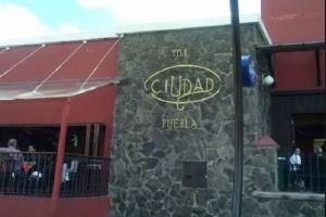 Comando armado se llevó nómina del restaurante Mi Ciudad en Puebla